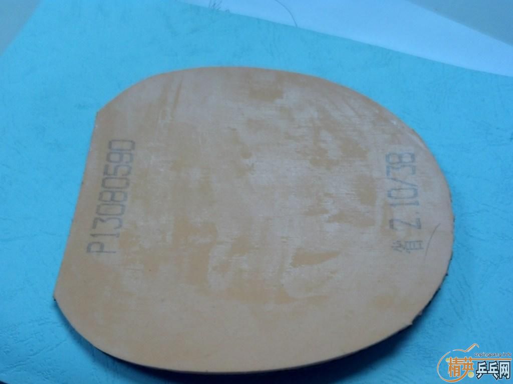 ��ֻ���һ����Сʱ�ĺ�ɫ��V�����к�ɫneoʡ�񣬺�ɫbaracuda��