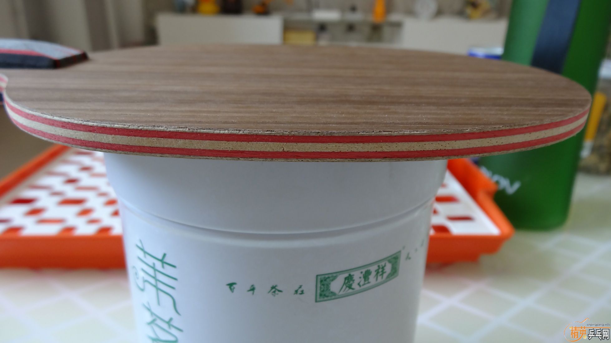 ���ѳ��ѳ�ɫ���µ������л�YES