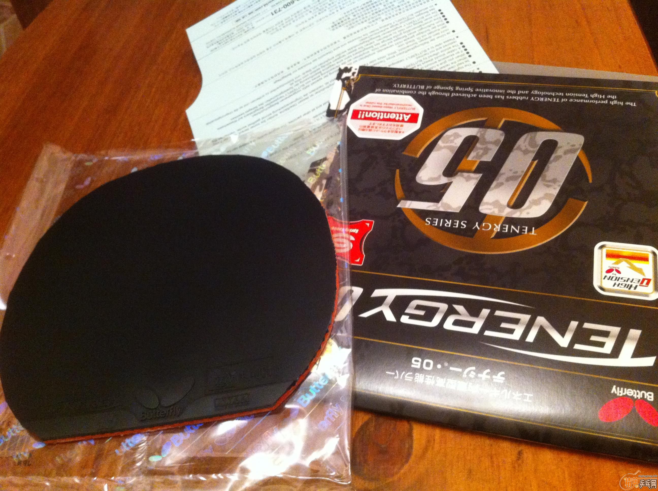 �������εĺ�ɫT05,240Ԫ����.