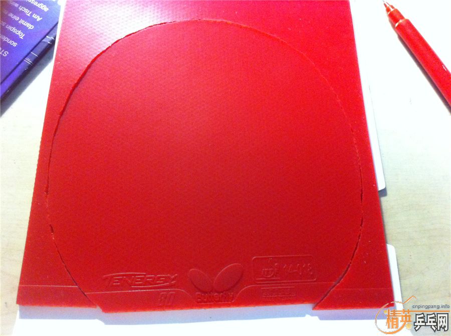 ������T80���죩��һ��40�Ȱ׿ǹ��񣨺ڣ�����ɫ���¡�