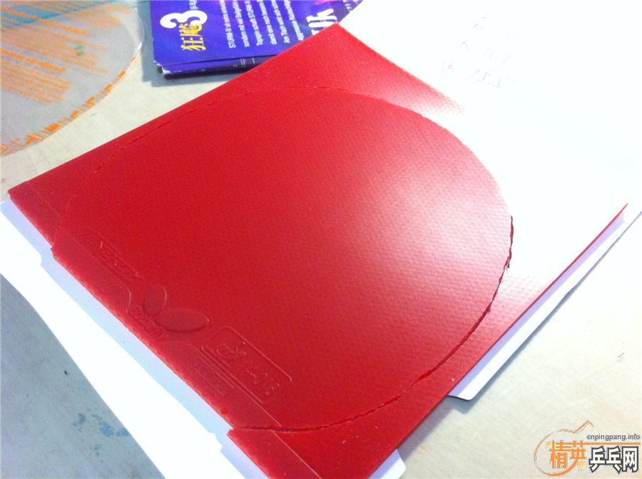 ������T80���죩��һ��40�Ȱ׿ǹ��񣨺ڣ�����ɫ���¡�