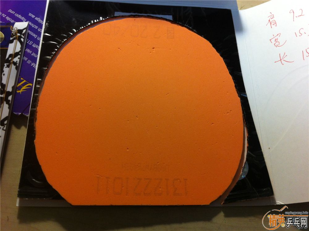 ������T80���죩��һ��40�Ȱ׿ǹ��񣨺ڣ�����ɫŮ�ӡ�