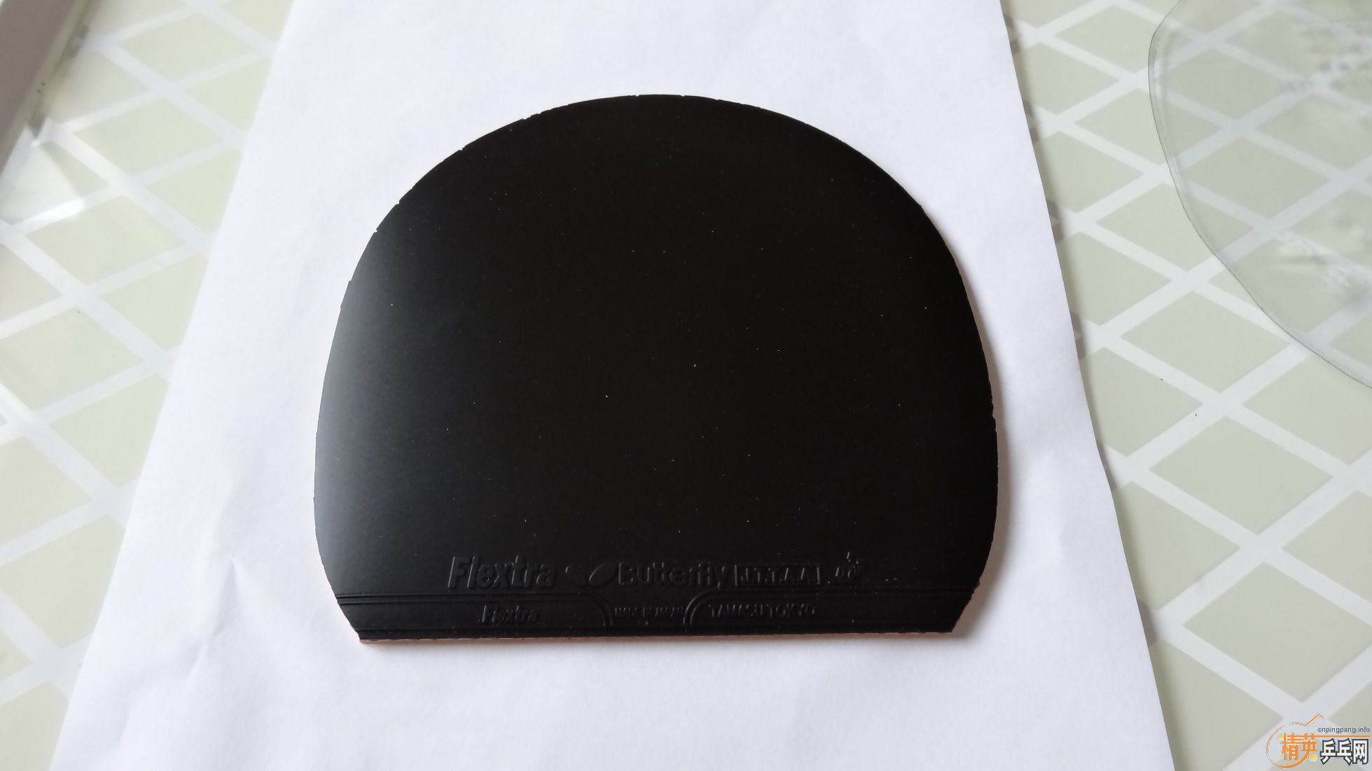 �����ǰ�������ɫ�µ��׽�