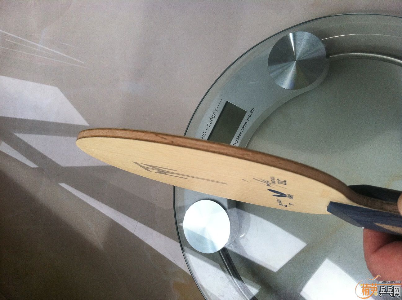 �л�����ZLC 915���ʣ��ټ�һ���հ沨��ALC 610���ʡ�����������Ƭ