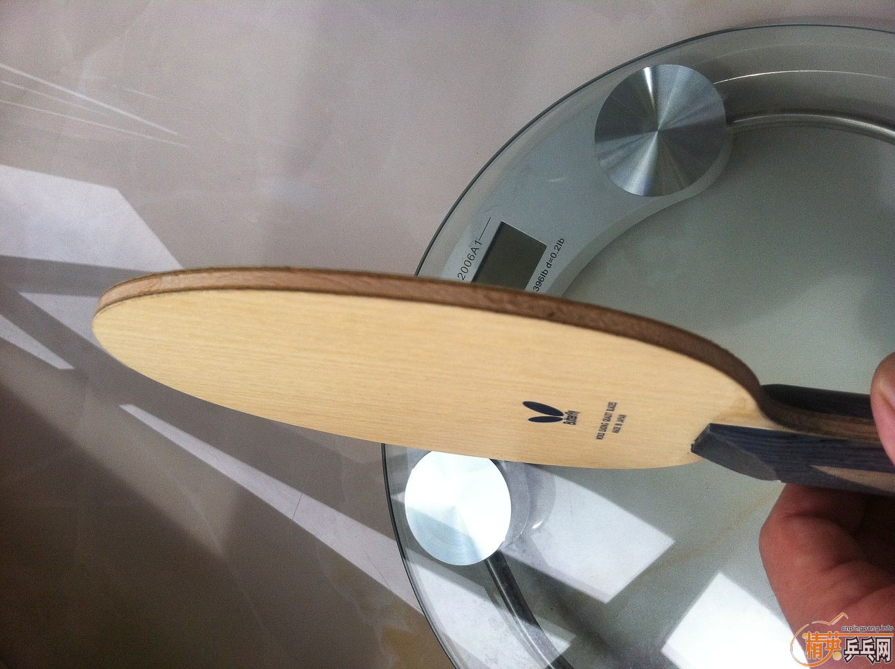 �л�����ZLC 915���ʣ��ټ�һ���հ沨��ALC 610���ʡ�����������Ƭ