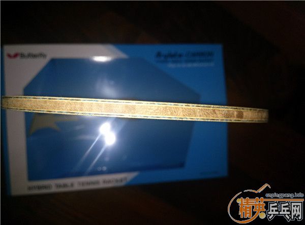 ��һ�����װ���հ�M���VIS