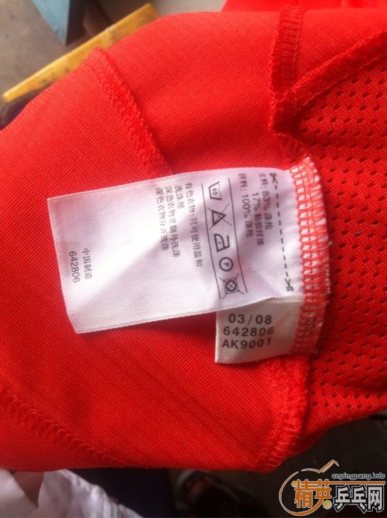 ������9��adidas��ɫ�˶����¡�99����