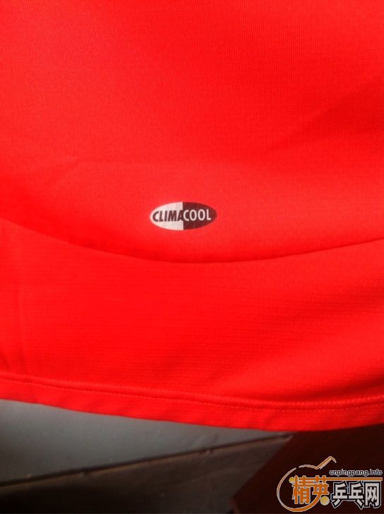 ������9��adidas��ɫ�˶����¡�99����