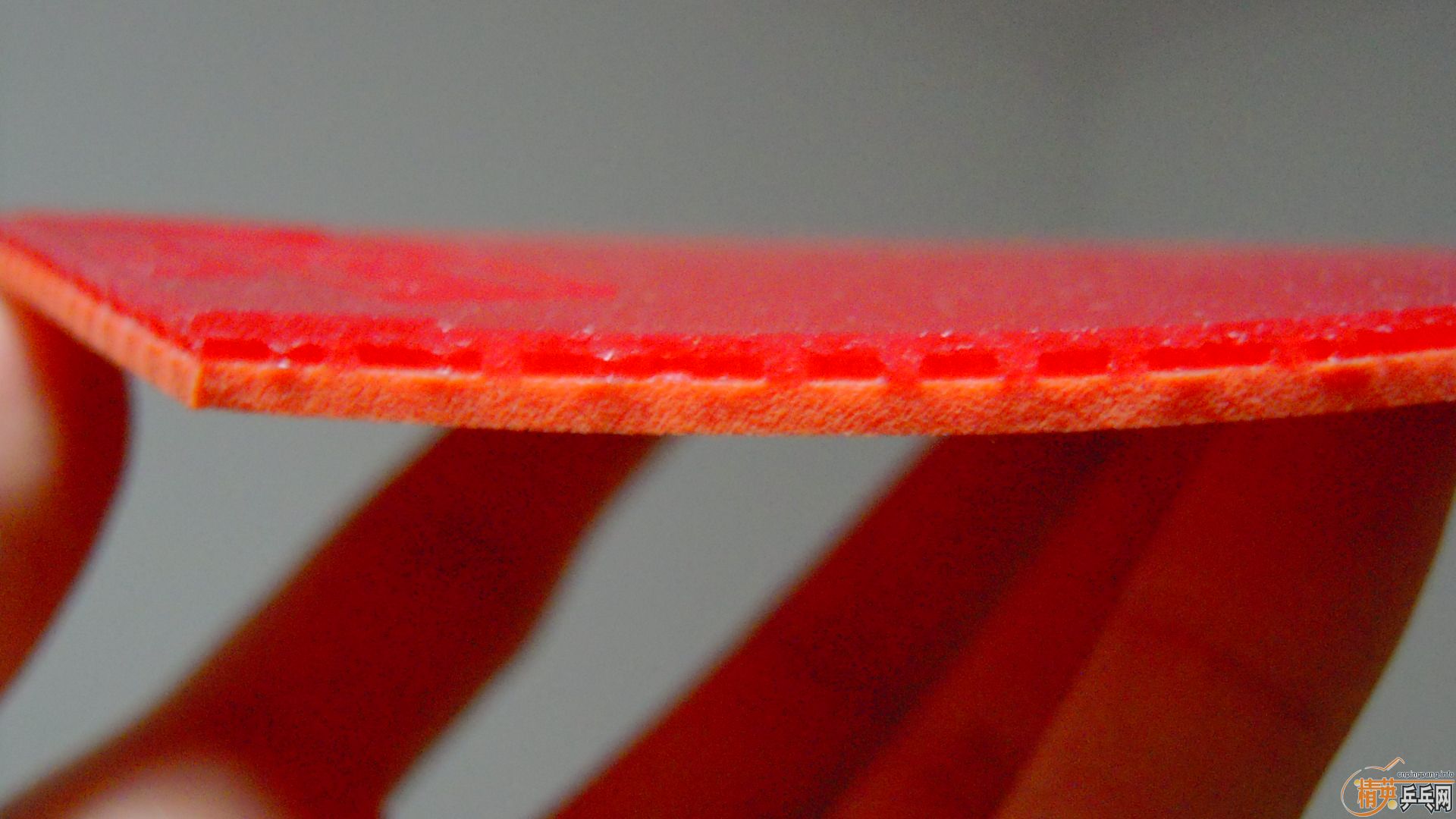 �������к���T64����ɫ2.1��260���ʣ�