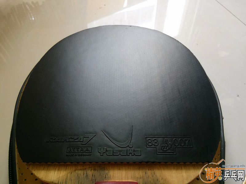 ��һ����µĺ�ɫR7~