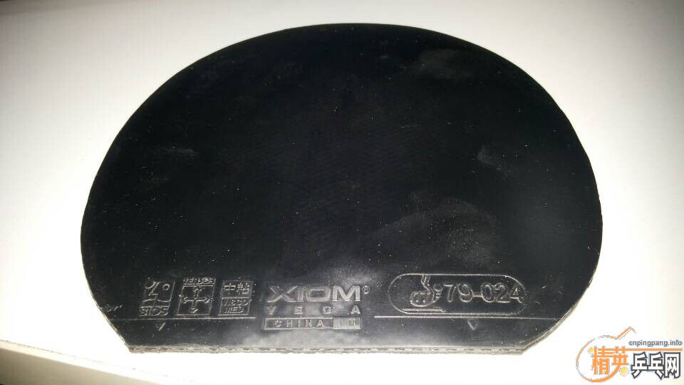 40�����ʳ���ɫ�������ĺ�ɫΨ���й�