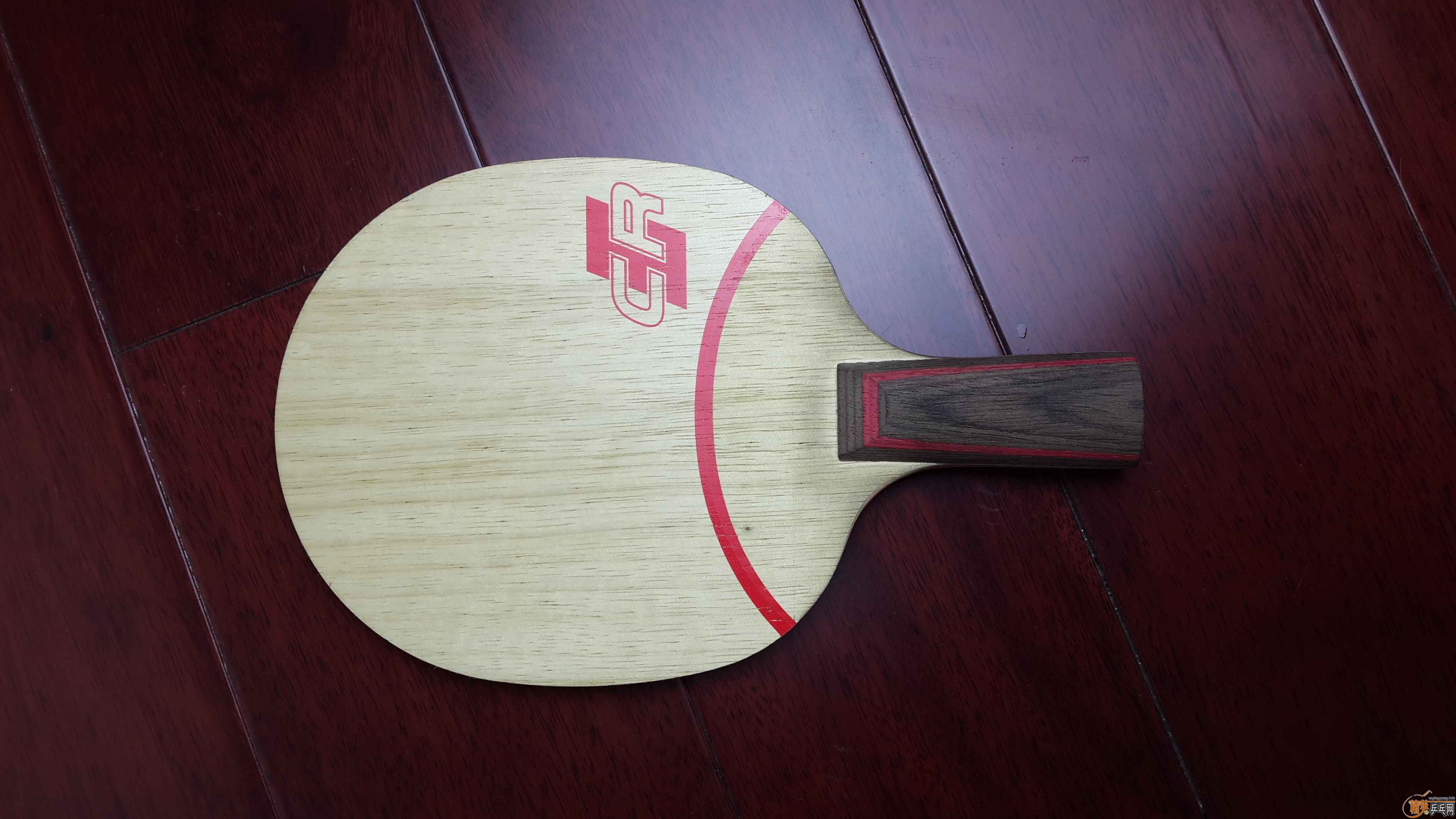 ��STIGA  CL CR  �л�    260���� ��һ���ɫ�տ�������һ�ţ�ͼƬ����ѹ�����Եȣ���ɾ��