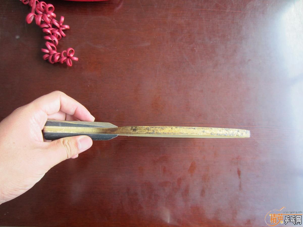 ��Ӣ���������Ʒ�л�TO��ͬ��Ʒ�ʵ�YE