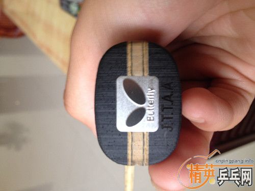 �ؿ�һ�������һ����������˫�ۣ����ţ�����oc