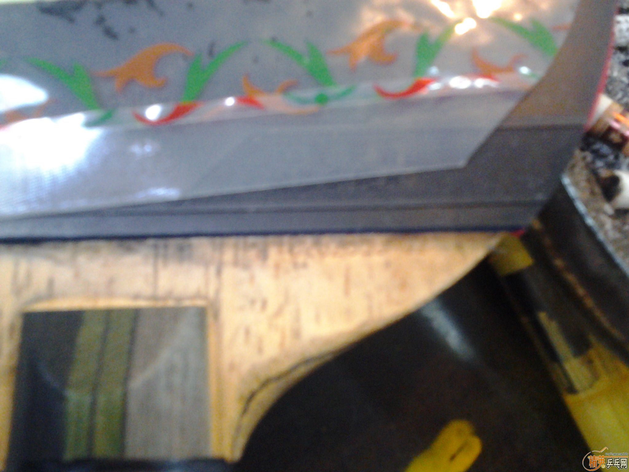 ˭�����ѵ������ƺ���̼�Ĺ�����