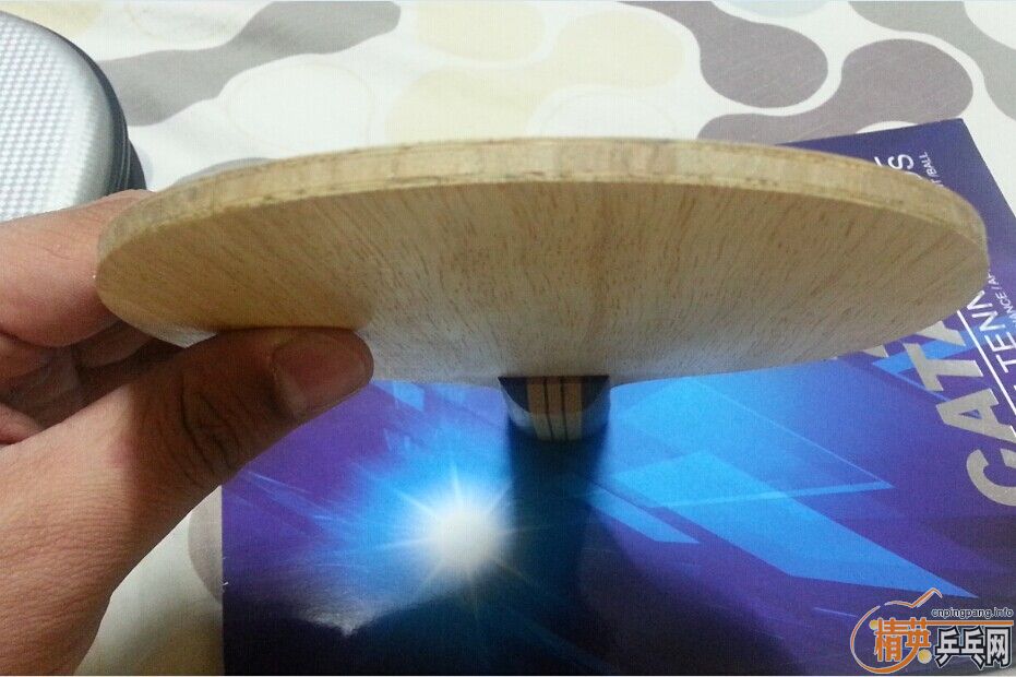 9   ľ 79g  490 