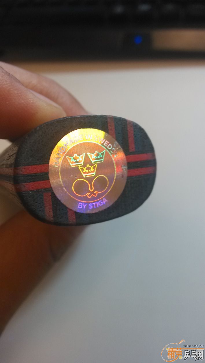 �����ۡ�700��˹�ٿ�����̼����Ʒ�л���6.1mm��Ʒ��ȣ�