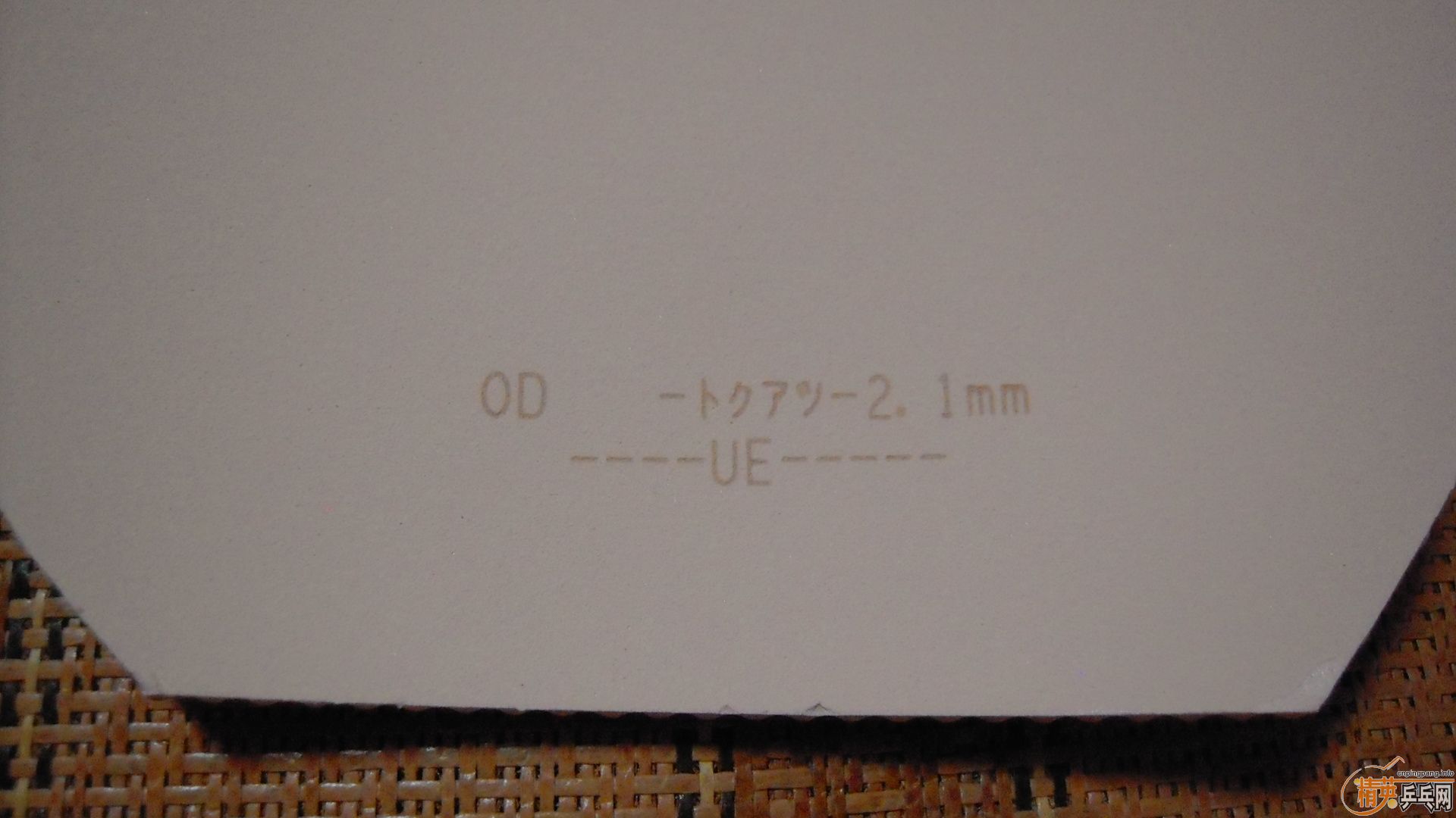 �������к���ROUNDELL����ɫ2.1��35�ȣ�110���ʣ�