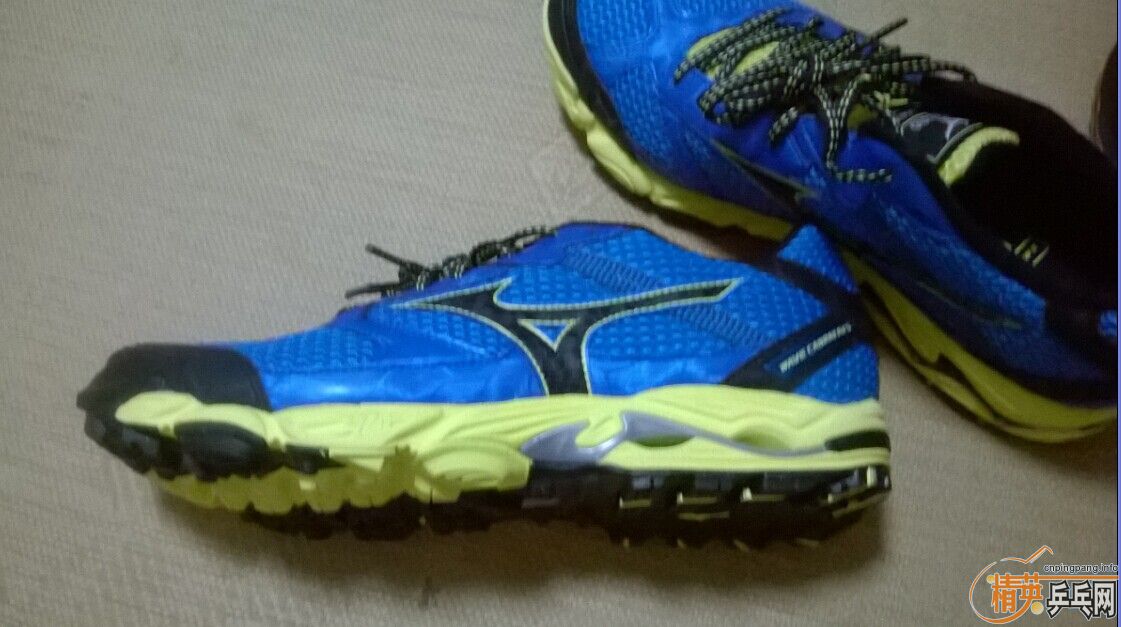 �ձ�����mizuno���¿�ԽҰ��Ь���򻻺���̼��