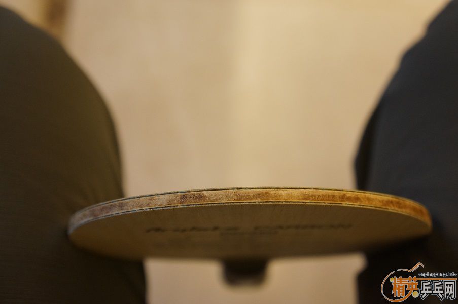 ������M�������