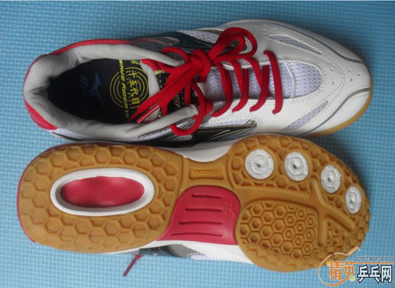 һ���·�Ь��