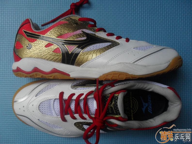 һ���·�Ь��