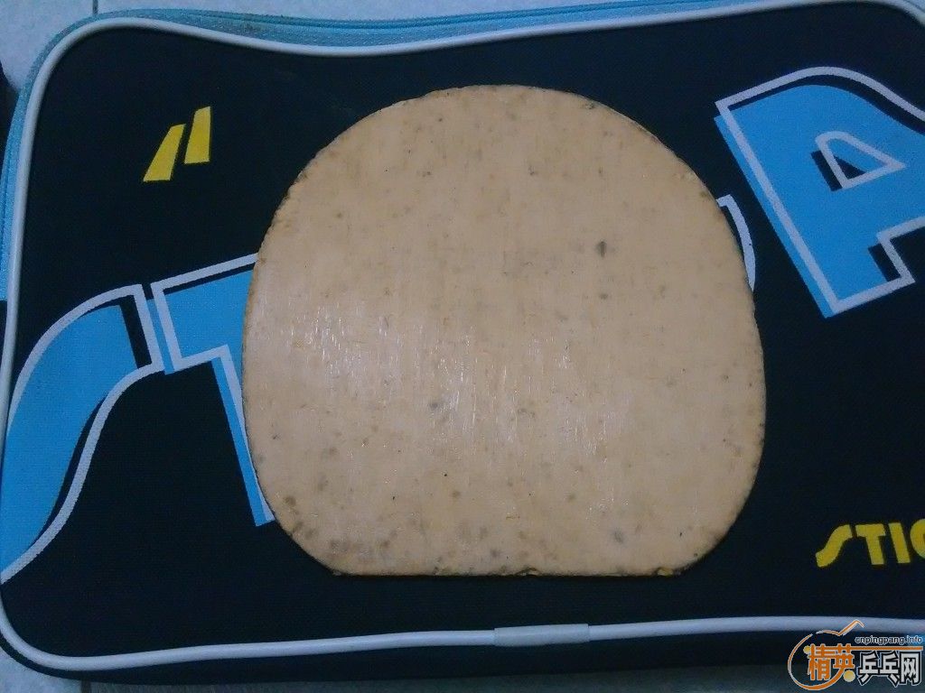 ����ɫ���