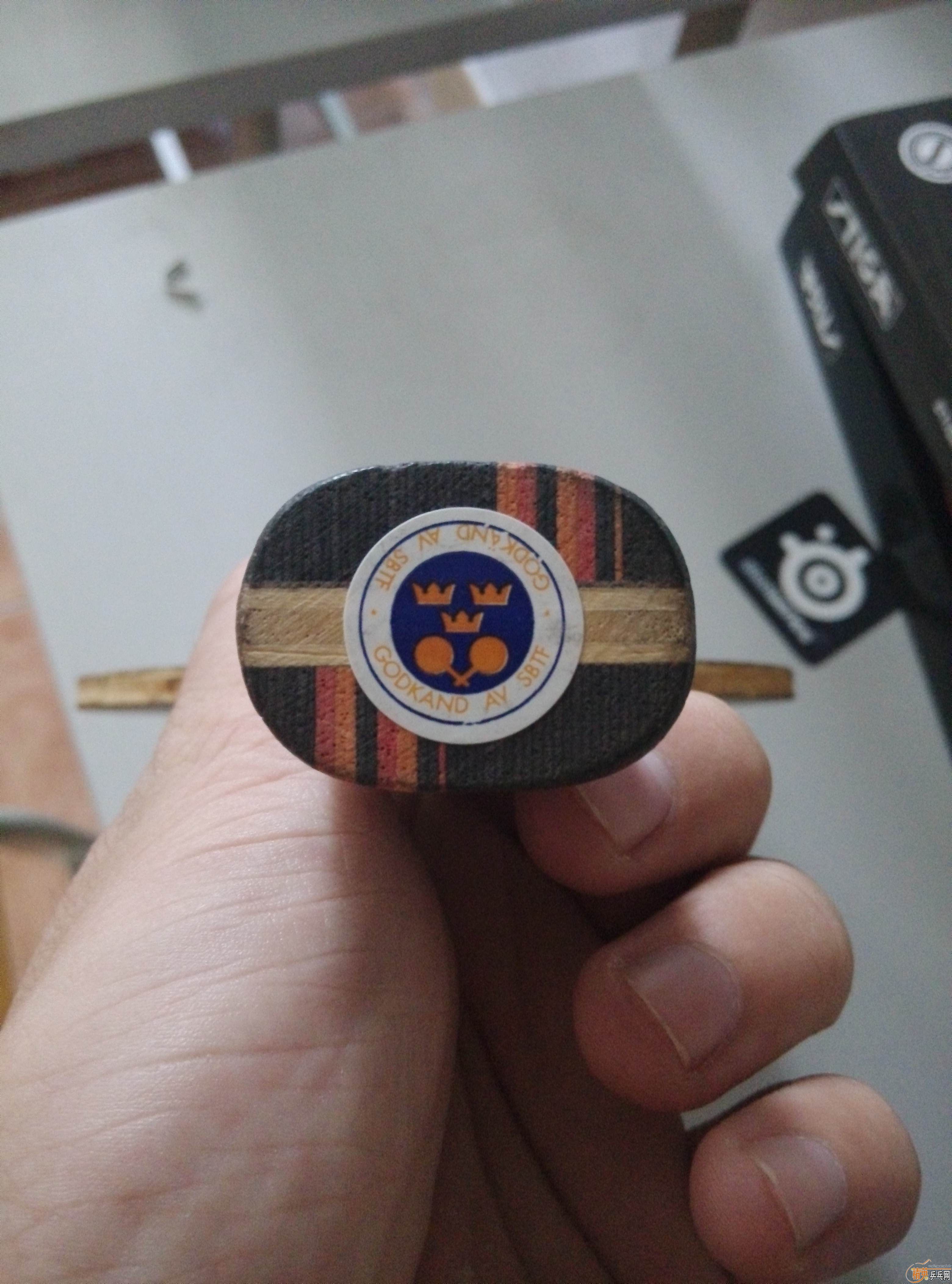 ��������һ����Ƥ���Ͱ���������(90�ˣ��ͻ�ˮ����89�ˣ�����Ƥ�оų������˵ĺ�ɫʡ�����˺�ɫ�������64�����˺�ɫ˹�ٿ����������˺�ɫͦ���������������鶨��Ϊ�����ͳ�ȥ��