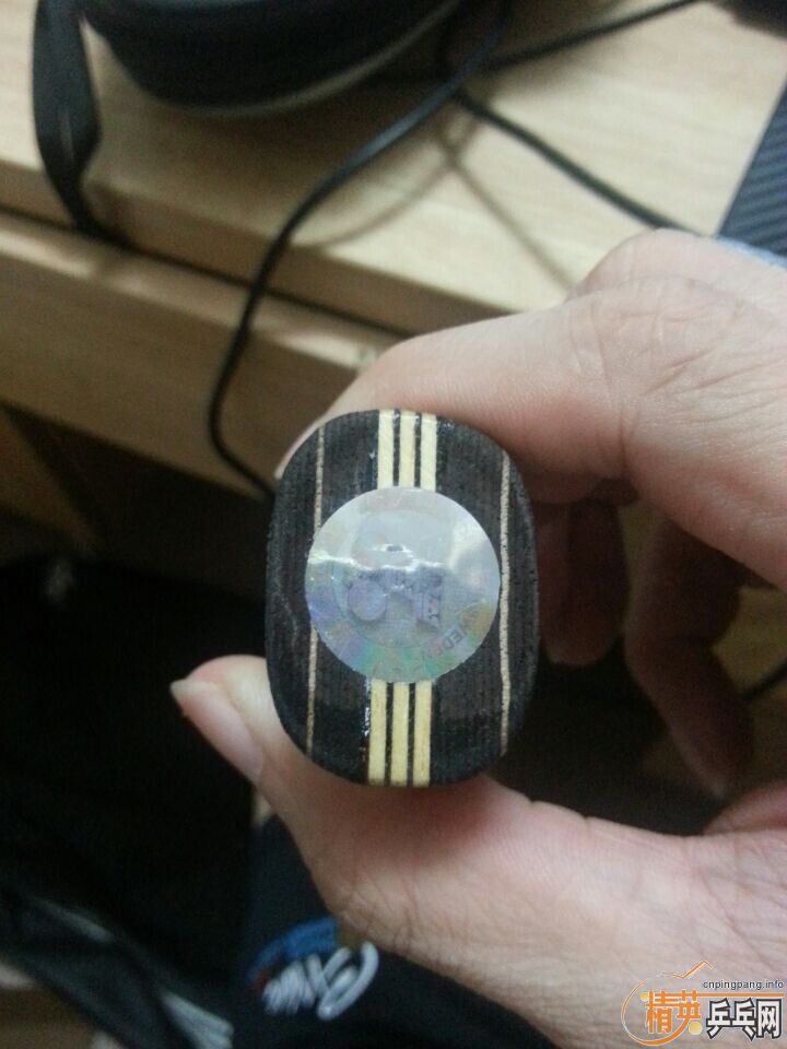 л̴7