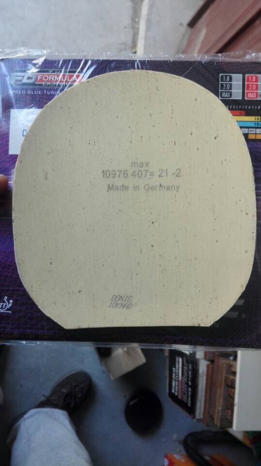 ���ƣ���ɫ