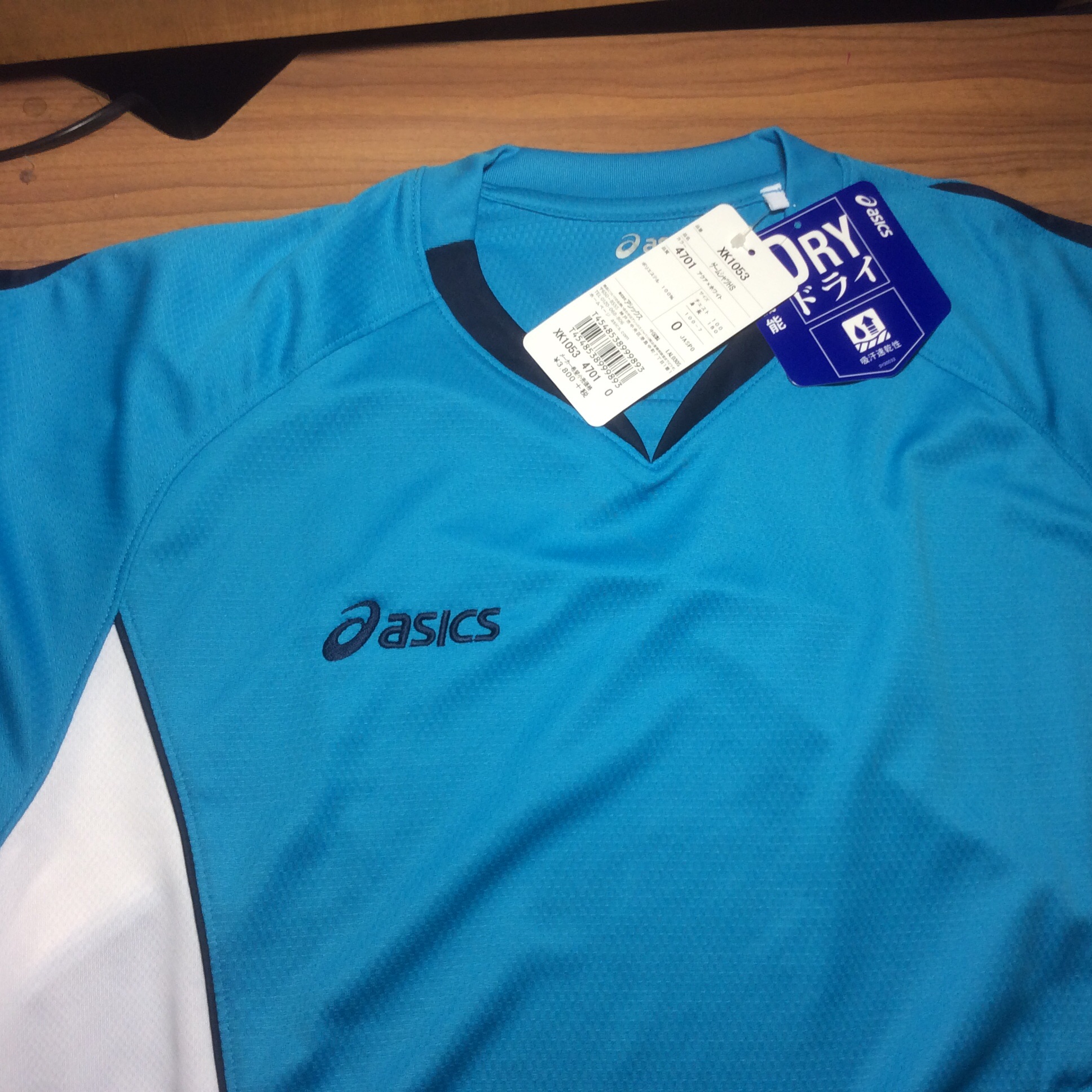 ת��asics����