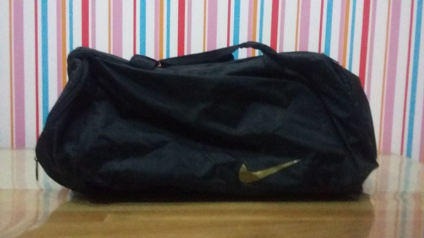 ��һ��nike�˶�������ƹ��T��
