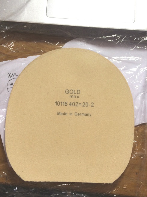 ������ó�ɫ���ֽ�Ƥ�����׿ǹ��񣬶����s1������˽�x1