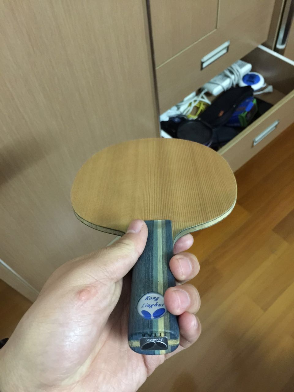 650��һ�ѳ�ɫ�ܺõĿ׷�̼