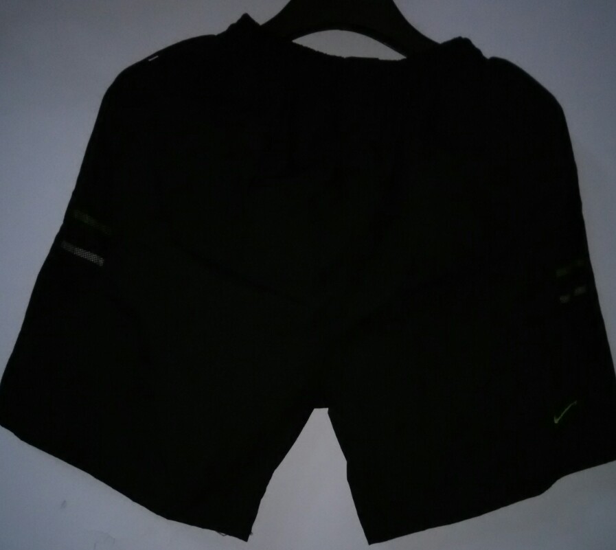 ����8���˶��£�100Ԫ����