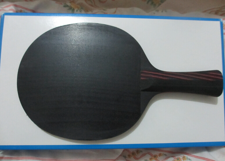 ���ѳ��л�����̼������ɫ���У�������������