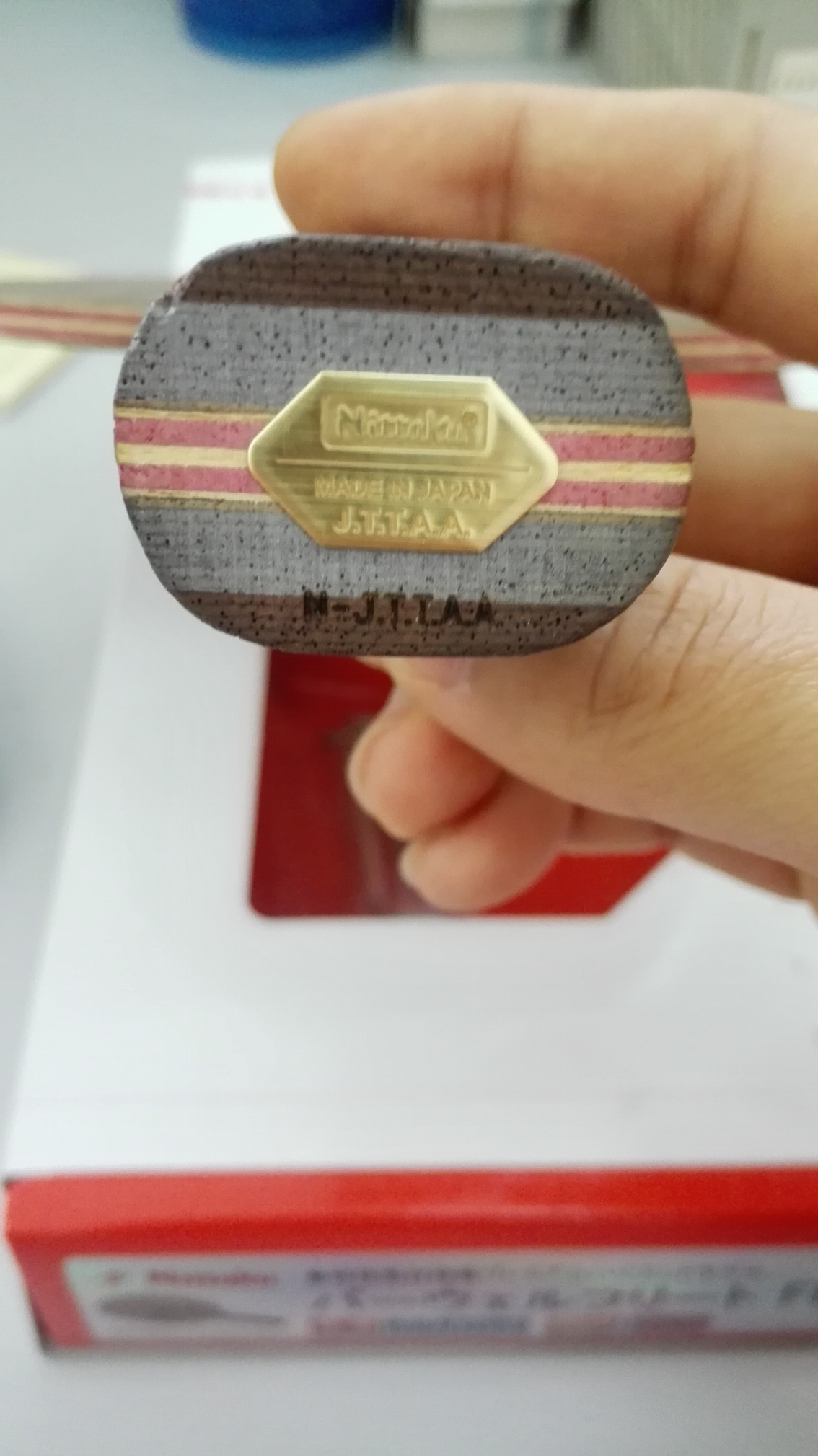 ڲ