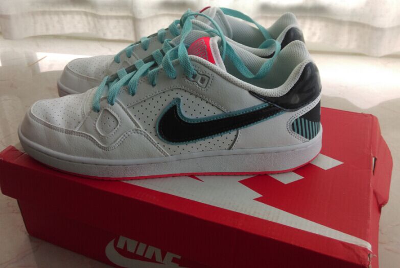 9���Ϳ˰�Ь���ȵ��ȵã�