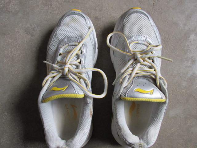 ������  39������˶�Ь��        85����