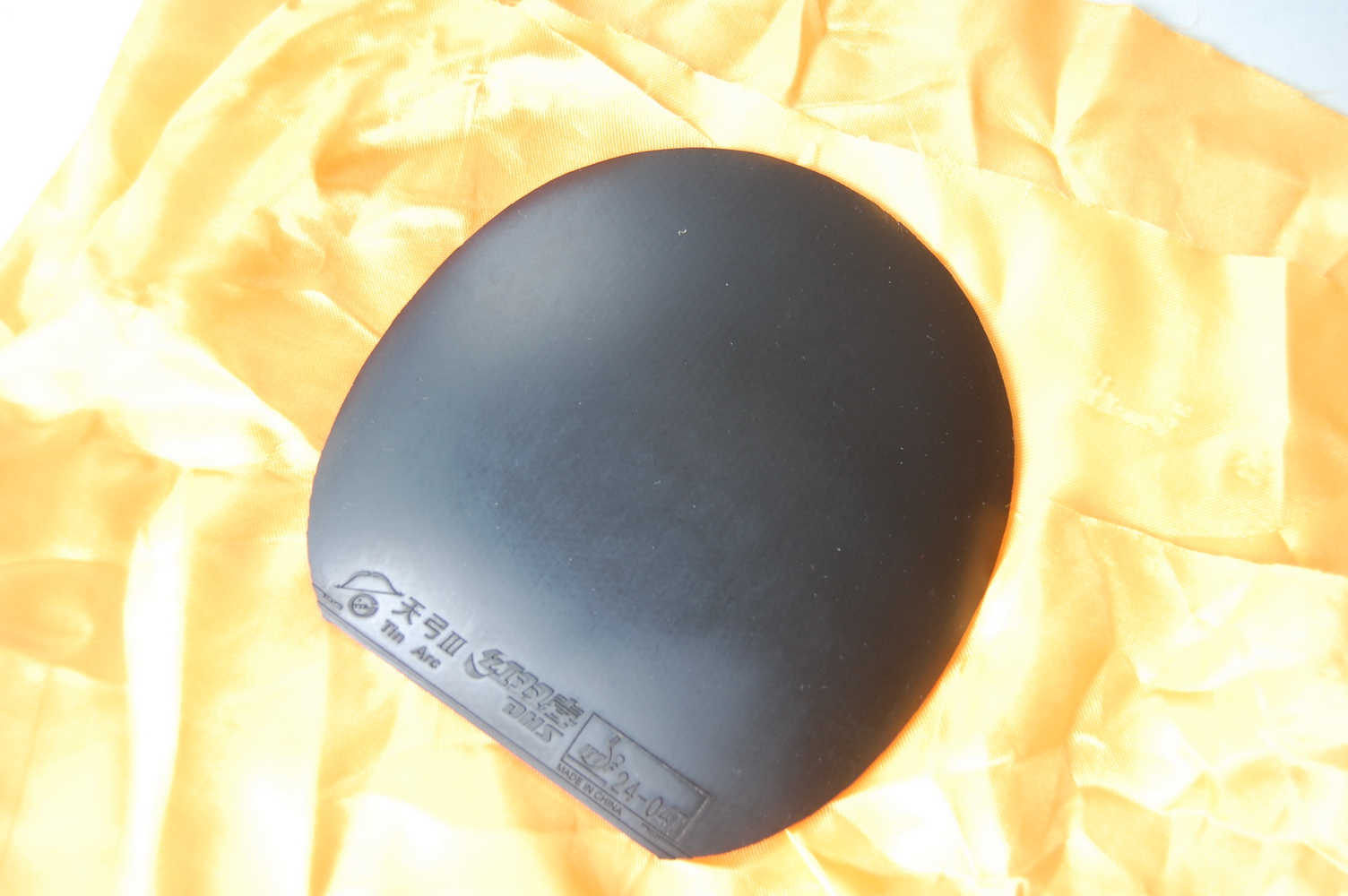 Ӳ���񣬺�ڸ�һ���칭3��37�Ⱥ�ɫ����