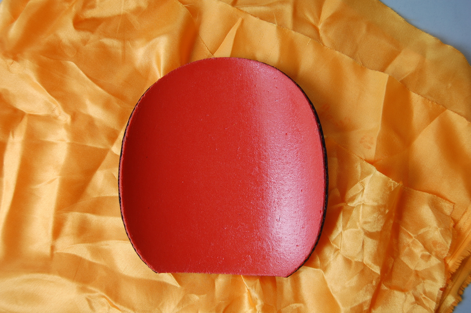 Ӳ���񣬺�ڸ�һ���칭3��37�Ⱥ�ɫ����