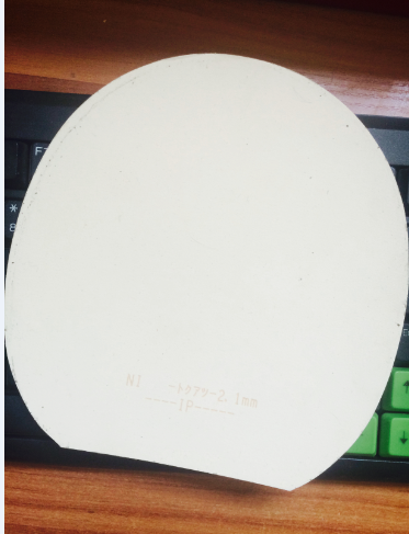 ���������εĺ�ɫ���