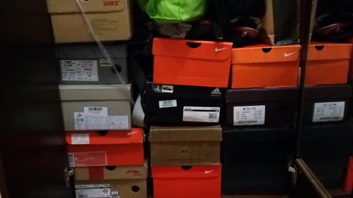 ����˫���õ��Ϳˡ�������Ь�����û�