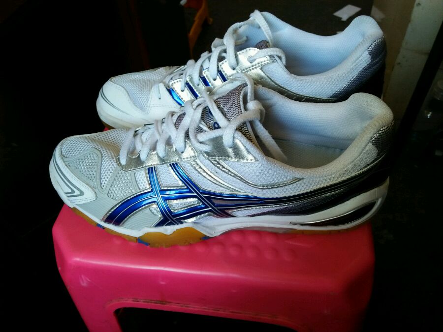 ��˫������Ь ���µ� ������˹ tpa329