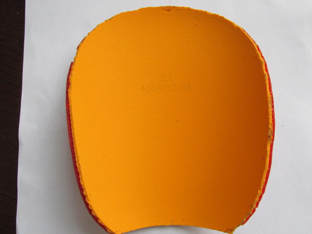 ��ɫ���Ⱥ�ɷ    75����