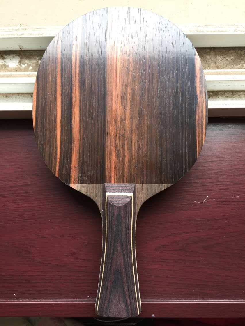 �հ� ��̴�� ��ɫ ���� Ʒ�� �������ϳ� ��