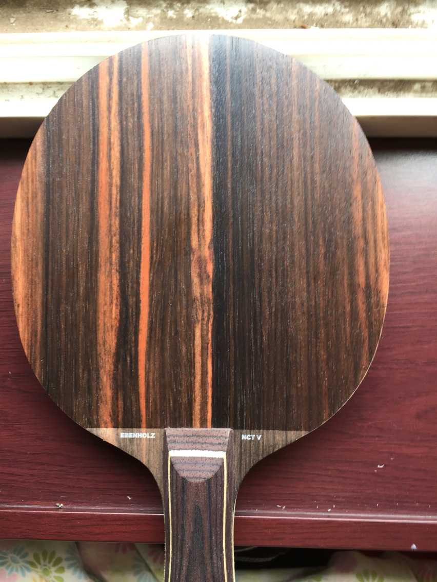 �հ� ��̴�� ��ɫ ���� Ʒ�� �������ϳ� ��