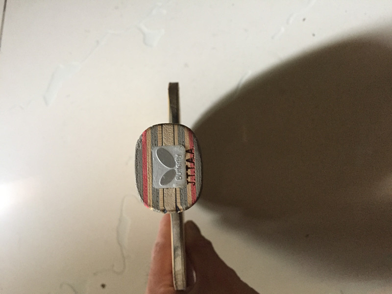 ����ϧ�𣬳��ֺ�����̼