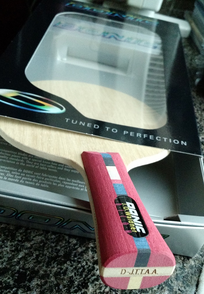 �x�y�z �~ �z�y�x��һ�������˵�DONIC Waldner Dicon, FL����84�ˣ�ŷ�浫�Ǵ�JTTAA,���۸�220���飡