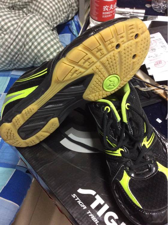 ��һ˫98��ƹ����Ь��40��